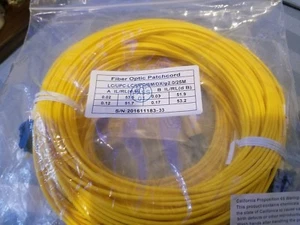 Cable de conexión de fibra óptica de 25 metros LC-LC S/N 201611183-33 - Imagen 1 de 3