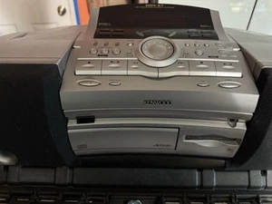 Hard to Find - Kenwood MDX-E7LTD CD/MD Boom Box - Please Read - Picture 1 of 8