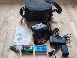JVC GR AX220U VHS C Video Camcorder Bundle Battery Charger JP TESTED WORKING - Picture 1 of 20