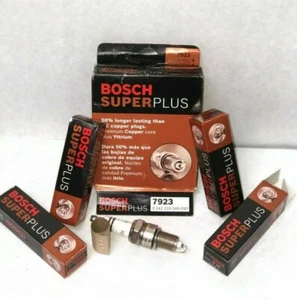 (4) 7923 Bosch SUPER PLUS Spark Plug ORIGINAL - Picture 1 of 1