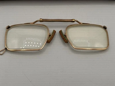 Vintage Lorgnette Opera Glasses Magnifying Spectacles Gold - Image 1 of 4