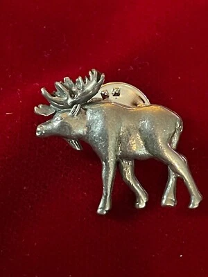 Pin de solapa Clift peltre alce recorte 3D detallado tono plata de 0,90" Foto 1 de 4