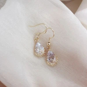 Elegant and Stylish Sparkly Water Drop Dangle Drop Earrings for Women - Picture 1 of 4