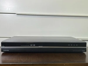 Toshiba DR570KU DVD registratore e lettore HDMI 1080P no telecomando testato funzionante - Foto 1 di 21