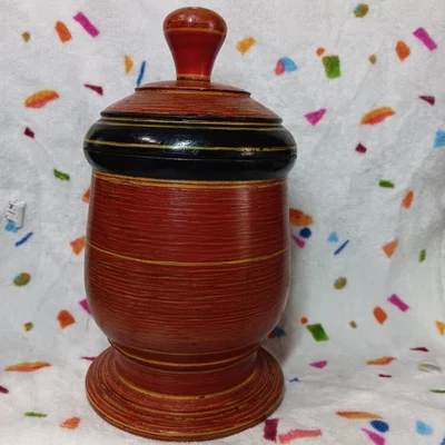 Caja Tika de madera vintage caja de especias caja de té tallada a mano laca pintada diseños de anillos Foto 1 de 4