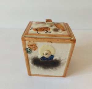 Vintage Majolica Pottery Lidded Trinket Box Tea Box Japan Porcelain Ceramic Gods - Picture 1 of 9