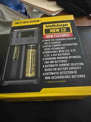 NITECORE ‎Nitecore I4 12V Universal Charger - Image 1 of 4