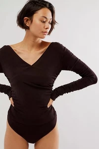 NEW - FREE PEOPLE Reya Ruched Long Sleeve Bodysuit Size S - Hot Fudge 82906553 - Picture 1 of 6