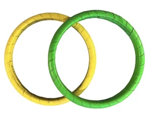 Marc Jacobs green & yellow wood & real leathet 2 x Bangles / Bracelets vintage - Picture 1 of 4
