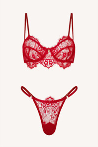 NWT- Gooseberry Intimates "Oh So Sweet" Bra Thong Lingerie Set, Size S, Red Lace