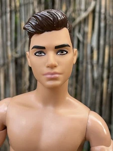 Ken Doll: Nude Hybrid * Made To Move Body + Soccer Player * Latino Eyeliner - Picture 1 of 17