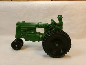 Vintage MM Minneapolis Moline Die-Cast Metal Farm Tractor w/Driver Made in USA - Picture 1 of 6