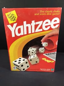 Vintage 1998 Yahtzee Brettspiel Würfelspiel neu versiegelt Familienspaß Milton Bradley - Bild 1 von 3