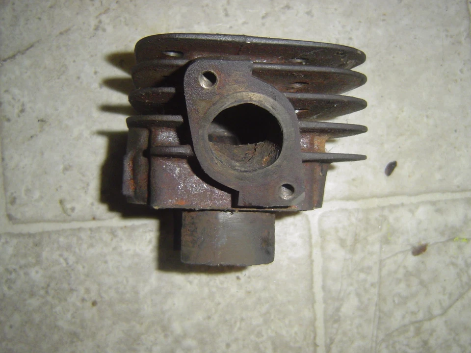 Eton Viper 70 2006 cilindro de motor ATV Foto 1 de 1