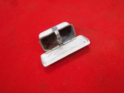 Dodge A-100 1964 camioneta pickup bandeja de cenizas furgoneta A-108 67 cenicero usado piezas OEM 65 66 Foto 1 de 4