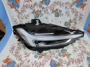 VOLVO XC60 -2021 voll LED Scheinwerfer rechts TOP Zustand 31420418 - Bild 1 von 7