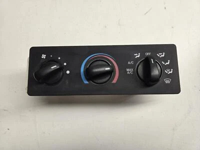 1999-2002 Ford F250/F350 Super Duty Heat/AC Controller W/AC; IC: 803, Scuffs. Foto 1 de 4
