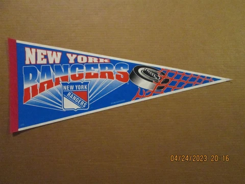 NHL New York Rangers Vintage Circa 1990's Team Logo Hockey Net Pennant Cover