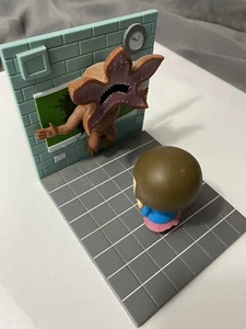 Loot Crate Stranger Things October 2017 Figure Demigorgon eleven Diorama Netflix - Picture 1 of 6
