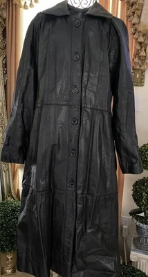 复古 70 年代皮革风衣夹克黑色长矩阵垃圾哥特尺寸 L/XL — 第 1/4 张图片