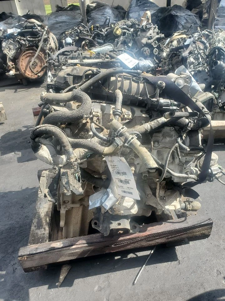 Used Engine Complete Assembly fits: 2015 Gmc Canyon 3.6L VIN 3 8th digit opt LFX - Изображение 1 из 4