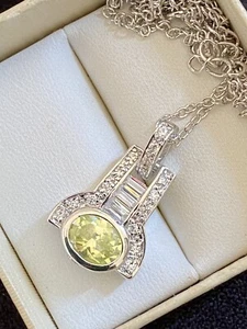 STUNNING Simulated Yellow Citrine / Green Peridot Crystal Silver Tone Pendant - Picture 1 of 10