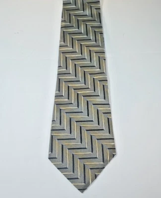 Corbata de seda con estampado en zigzag dorado marca Van Heusen (59" x 4") WPL 13185 Foto 1 de 4