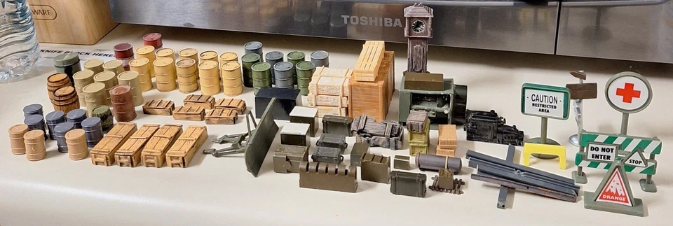 Масштаб 1:32 солдат аксессуары лот - поставки ящики, масляные бочки, боеприпасы коробки комплект 2 - Изображение 1 из 1