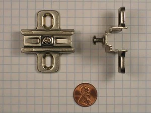 SALICE #B2V3H99 STEEL MOUNTING PLATE, 9mm THICKNESS, HEIGHT-ADJUSTABLE - Bild 1 von 1