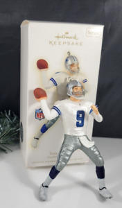 2009 Hallmark NFL Football Tony Romo Dallas Cowboys QB Christmas Ornament