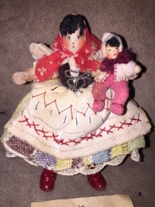Antike europäische Puppenstube Familie Tscheken Mutter & Baby Filzpuppen ~ - Bild 1 von 8