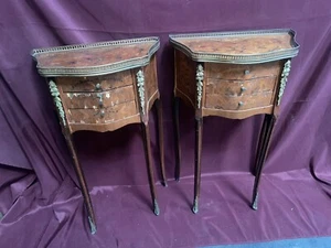 Vintage Louis XV Style Wood Inlaid Side Tables Or Nightstands - Picture 1 of 12