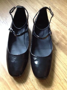*Manfield - Lack-Riemchen-Pumps - schwarz - Größe 42 - nur 1x getragen* - Bild 1 von 7