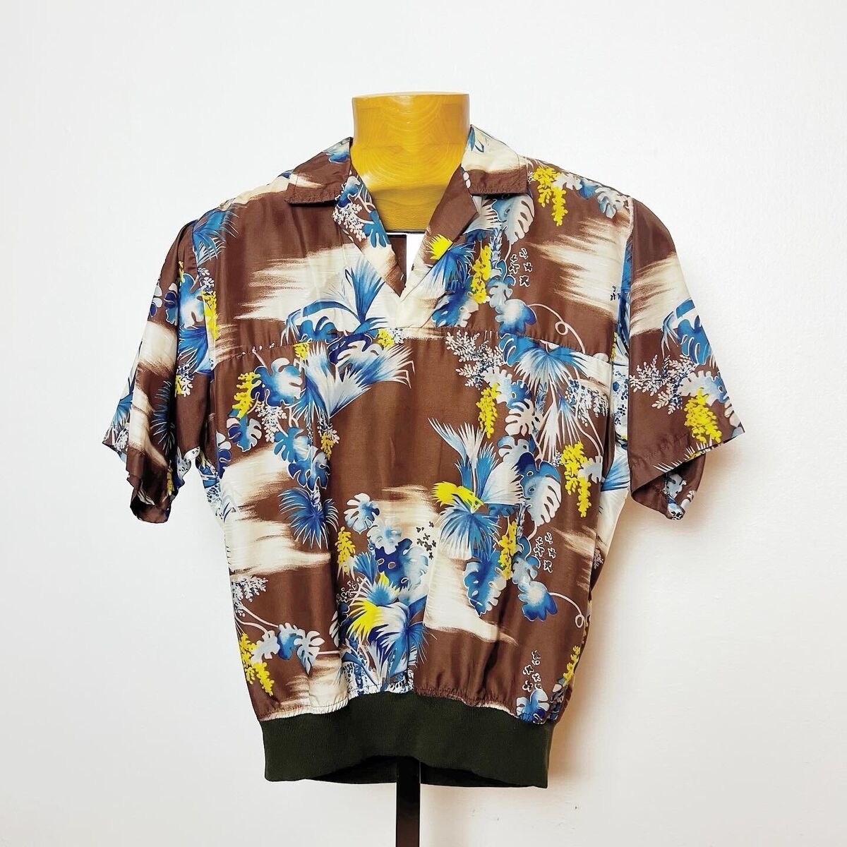 1940s Hawaiian Casual Shirts for Men for sale | eBay 1940s Hawaiian Casual Shirts for Men for sale | eBay