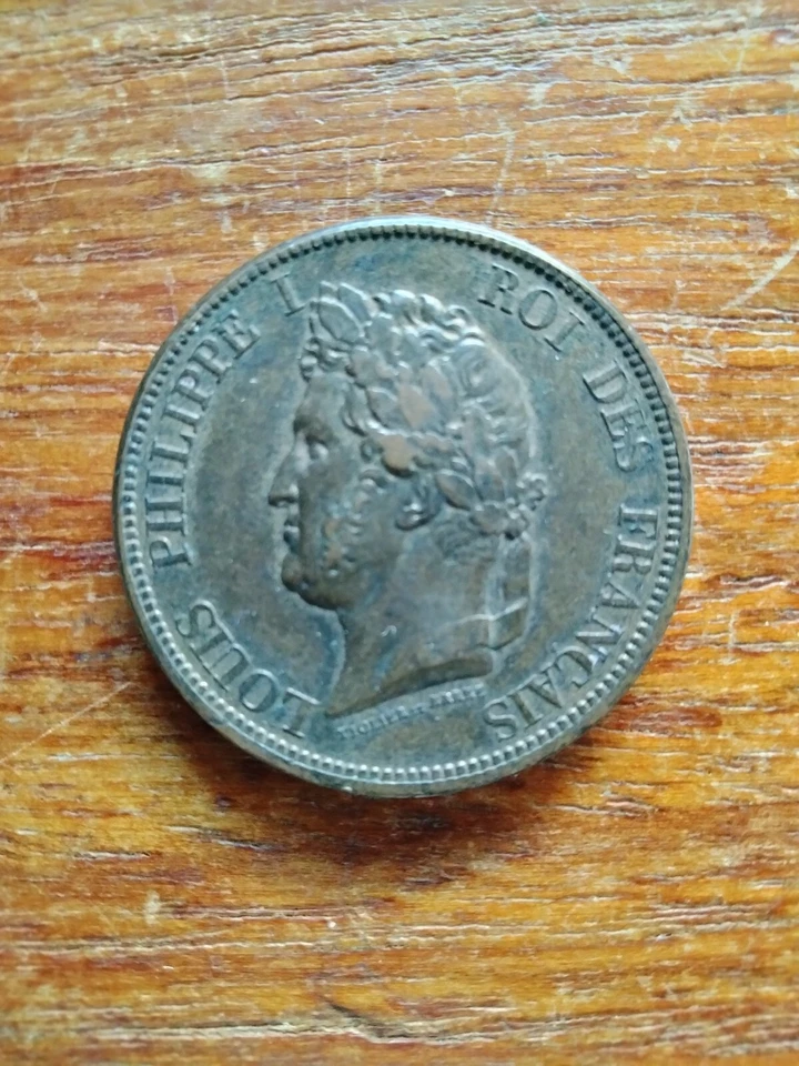 France (French Colonies) 1839 King Louis Philippe I, Ten Centimes Bronze - Image 1 of 2