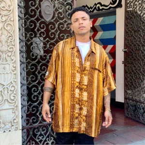 Camisa para hombre Pelle Pelle marrón dorado sedoso con botones nueva con etiquetas - Imagen 1 de 7