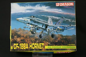 YL033 DRAGON 1/144 maquette avion 4522 400 CF-188A Hornet 410 Cougar Squadron - Bild 1 von 4