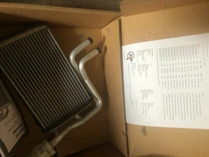 Spectra Premium Industries Inc 99390 Heater Core fits 02-03 Mitsubishi Galant - Picture 1 of 1