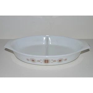Pyrex Town and Country Divided Casserole Dish, 1960s Pyrex, Pyrex 063 Casserole - Picture 1 of 10