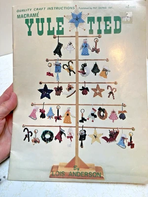 Vtg 1980 Macrame Yule Tied Craft Instructins Booklet PD-1142 - Image 1 of 4