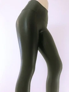 Brazilian CIRRÊ High Waist Legging - Black Shiny - Picture 1 of 9