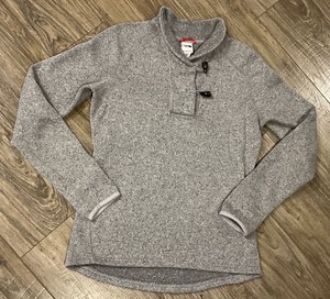 north face toggle pullover