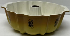 Vintage Nordic Ware Heavy Duty Fluted Bundt Cake Pan Harvest Yellow - Picture 1 of 7