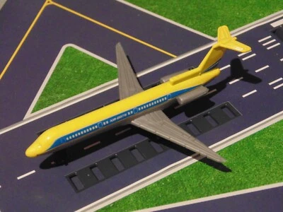 Rev Yellow 727 Plane – Diecast Toy Aircraft International Air – Used Excellent - Image 1 of 4