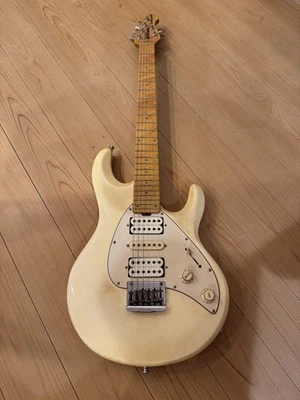 MusicMan Silhouette 1991 mantenimiento embalaje seguro! Foto 1 de 4