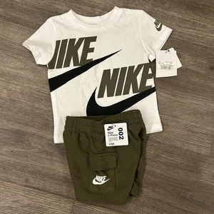 Nike weiß und olivgrün Kleinkind Outfit 12 Monate - Bild 1 von 3