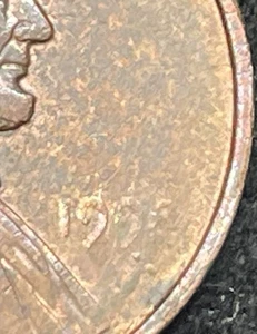 1999 Lincoln Cent; Strike through Grease, Die Adj strike, Die chip/Wear Error  - Picture 1 of 24