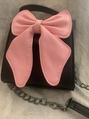 Sugarbaby Rosa Arco Negro Bolso de Mano Cadena Bandolera Estilo Funky Rosa Interior 6” Foto 1 de 4