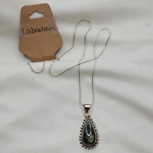 Collar colgante llamativo de piedras preciosas naturales en forma de lágrima de labradorita para mujer - Imagen 1 de 7