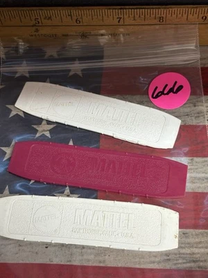 VINTAGE HOT WHEELS / MATTEL TRACK CLIPS / PARTS / 3pc. - Image 1 of 4